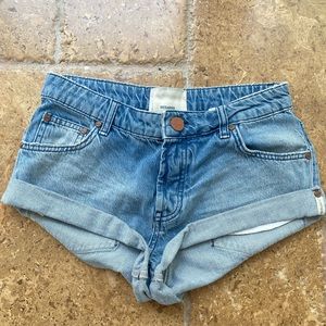 One teaspoon shorts
